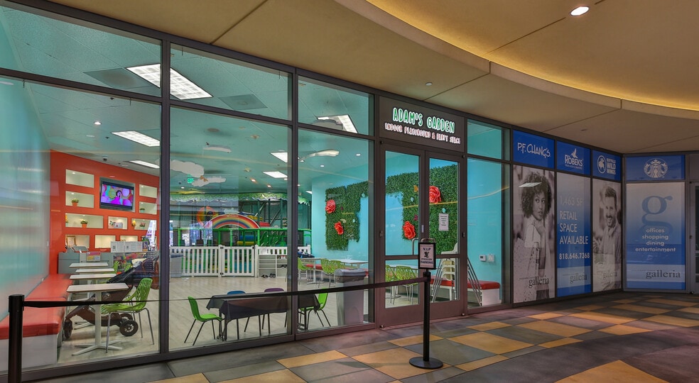 More Photos Of 15301 Ventura Blvd, Sherman Oaks Unknown For Lease