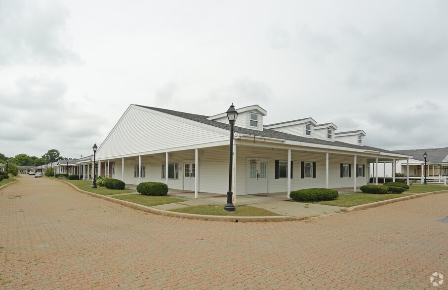 More Photos Of 100 Saratoga Village Blvd, Malta Unknown For Lease