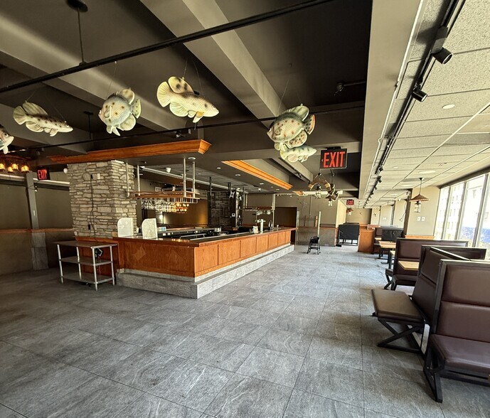 More Photos Of 161-21 Jamaica Ave, Jamaica Office For Lease