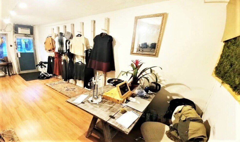 More Photos Of 304 Newark Ave, Jersey City Storefront Retail Office For Lease