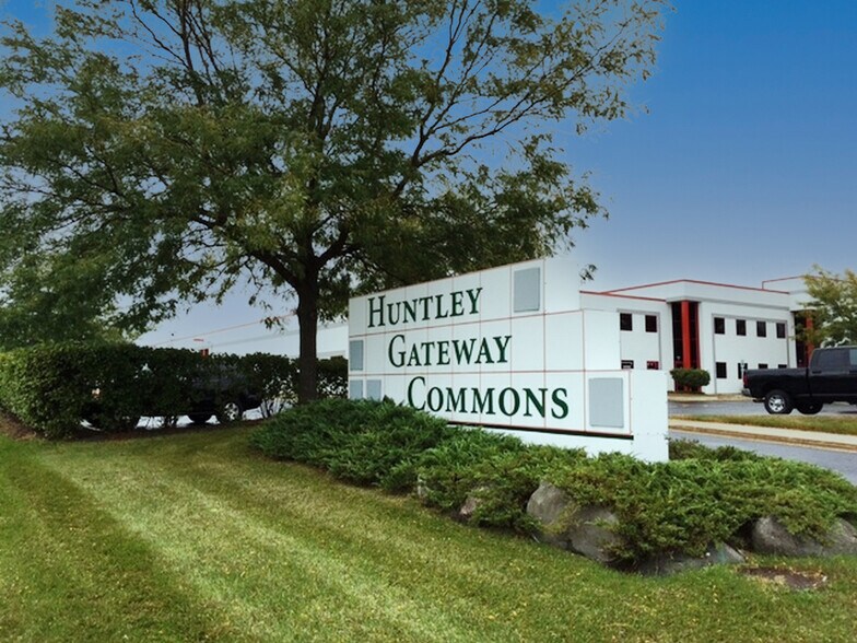 More Photos Of 11902-11940 Oak Creek Pky, Huntley Light Distribution For Lease