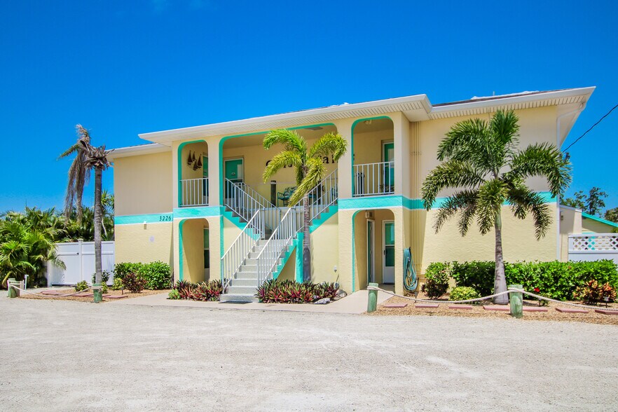 More Photos Of 3226 Stringfellow Rd, Saint James City Apartments For Sale