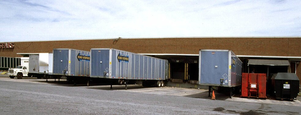 More Photos Of 1820 E Race St, Allentown Warehouse For Lease