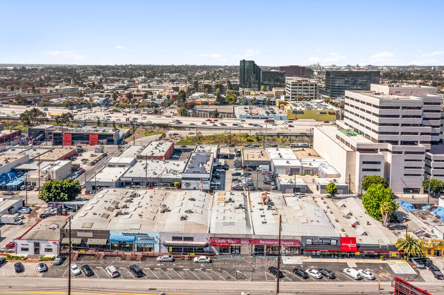 More Photos Of 2235-2251 S Sepulveda Blvd, Los Angeles Storefront For Sale