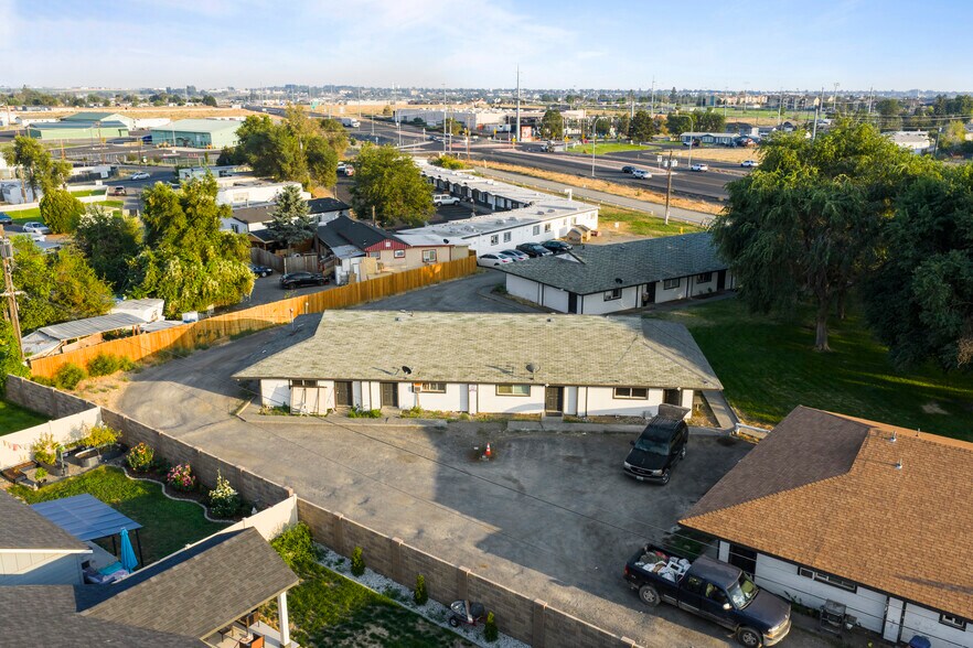 More Photos Of 4278 Grape Dr, Moses Lake Apartments For Sale