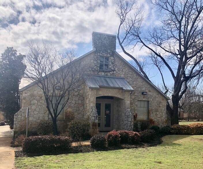 Primary Photo Of 6230 Colleyville Blvd, Colleyville Business Park For Lease