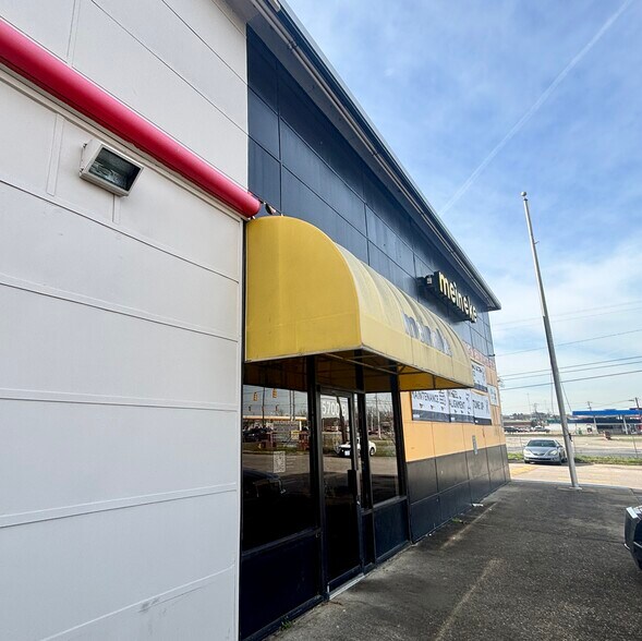 More Photos Of 5700 Atlanta Hwy, Montgomery Freestanding For Sale