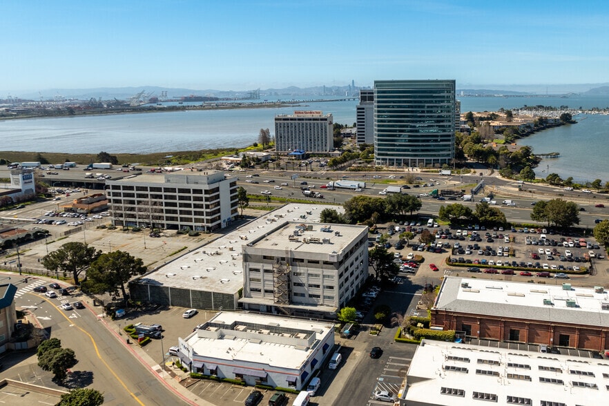 More Photos Of 5901 Christie Ave, Emeryville Office For Lease