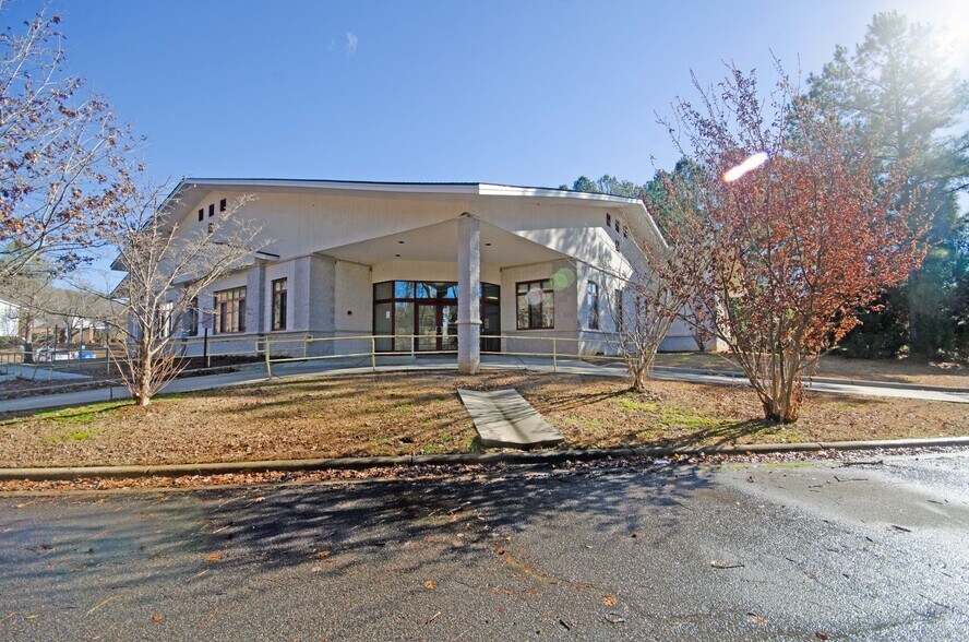 More Photos Of 1922 K M Wicker Memorial Dr, Sanford Medical For Lease