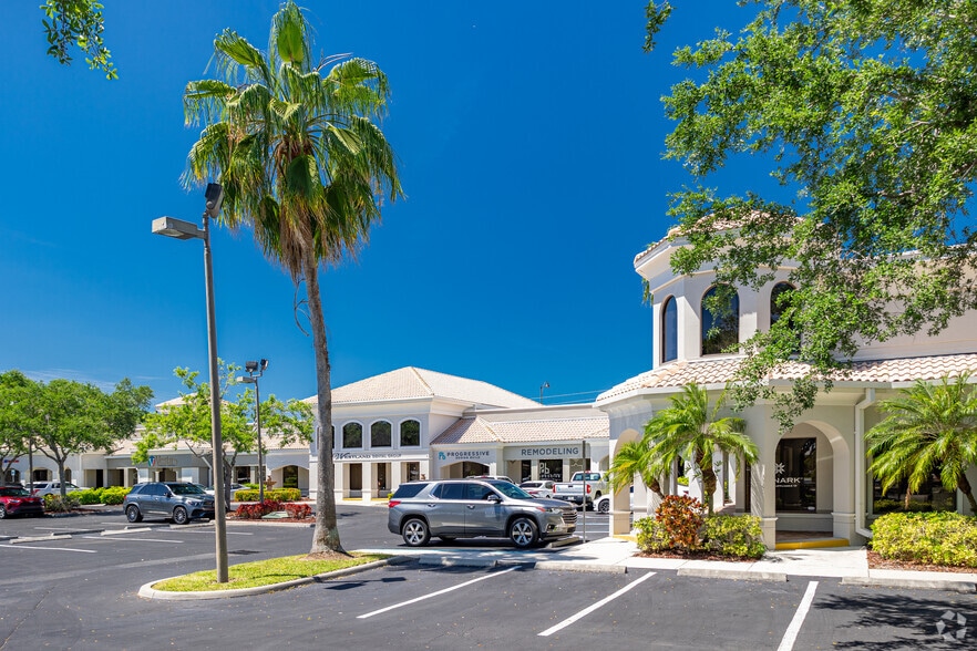 More Photos Of 27180 Bay Landing Dr, Bonita Springs Medical For Lease
