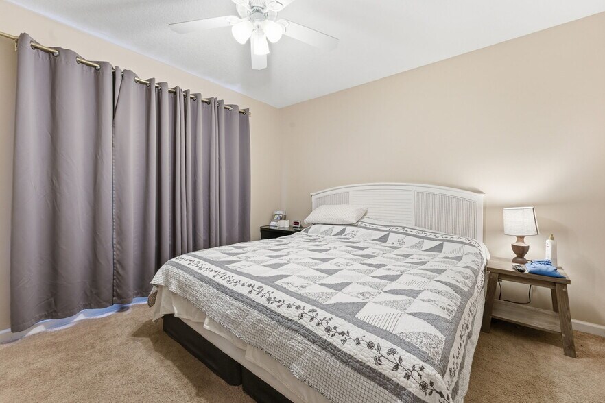 More Photos Of 520 Baird Cove Rd, Franklin Apartments For Sale