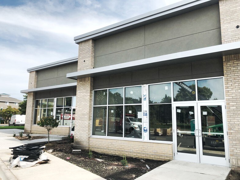 More Photos Of 722 N Chestnut St, Chaska Storefront For Lease