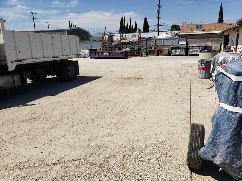 More Photos Of 8761 Amigo Ave, Northridge Land For Lease