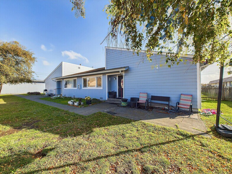 More Photos Of 3002-3016 Smith Ln, Fortuna Apartments For Sale