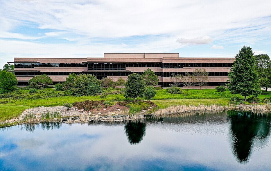 More Photos Of W126N7338 Flint Rd, Menomonee Falls Office For Lease