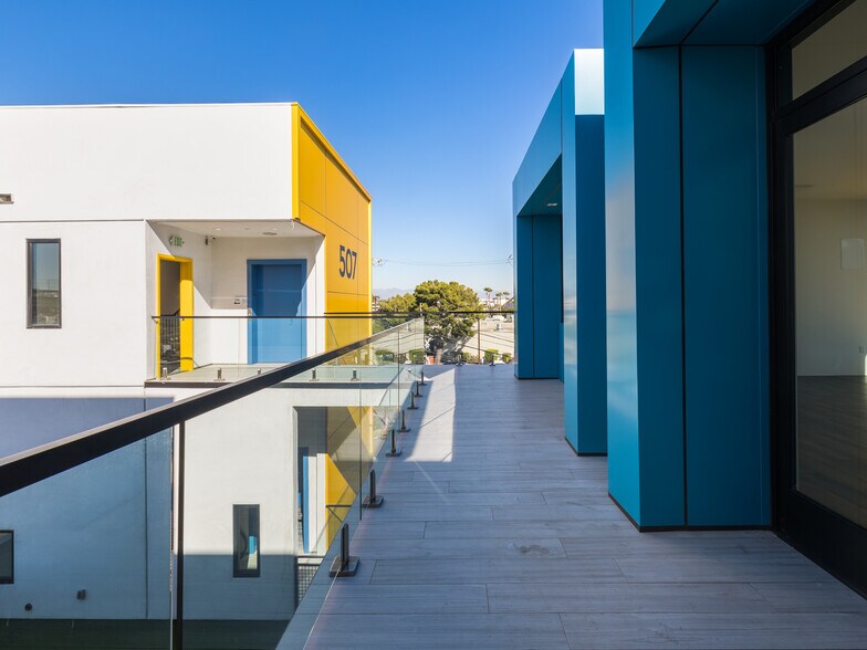 More Photos Of 507 S Douglas St, El Segundo Loft Creative Space For Lease