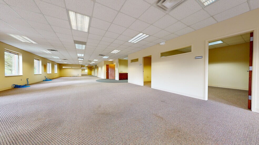 More Photos Of 3767 Ranchero Dr, Ann Arbor Office For Sale