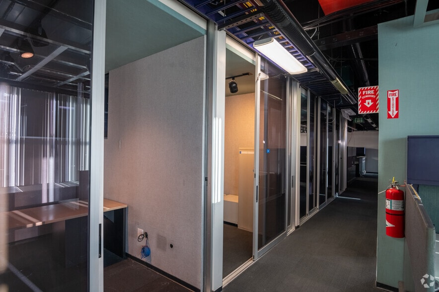 More Photos Of 625 N Grand Ave, Santa Ana Office For Sale