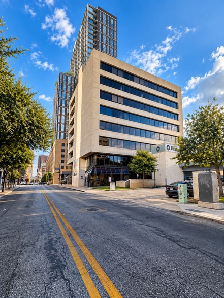 More Photos Of 425 Soledad St, San Antonio Loft Creative Space For Sale