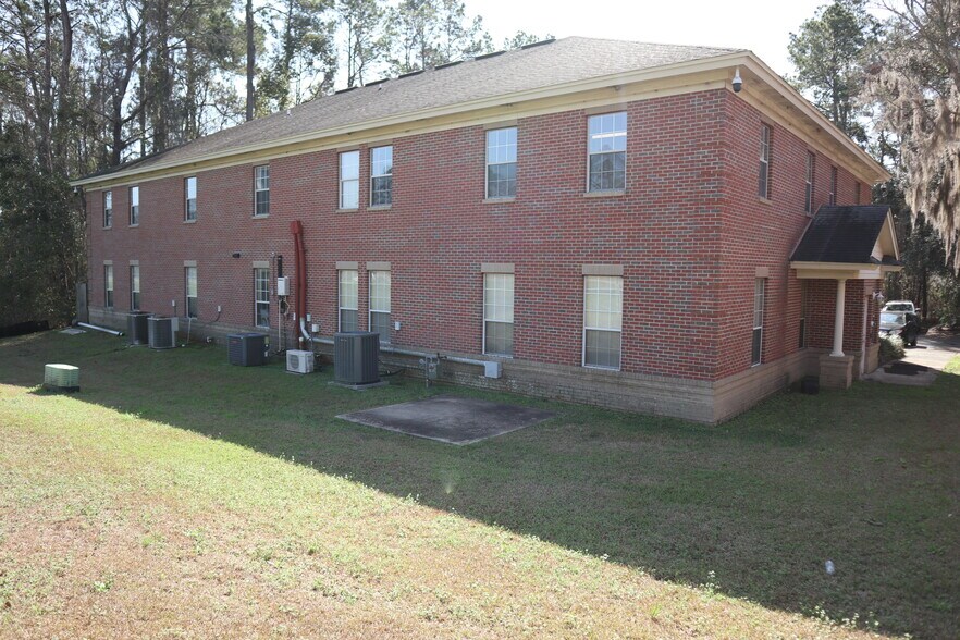 More Photos Of 1974 Commonwealth Ln, Tallahassee Office Residential For Sale
