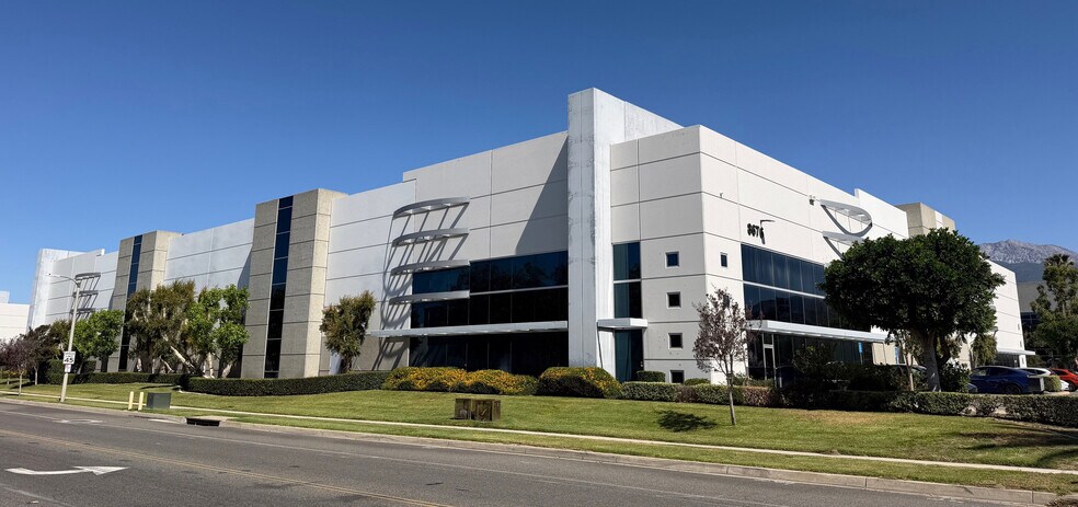 Primary Photo Of 8676 Rochester Ave, Rancho Cucamonga Warehouse For Lease