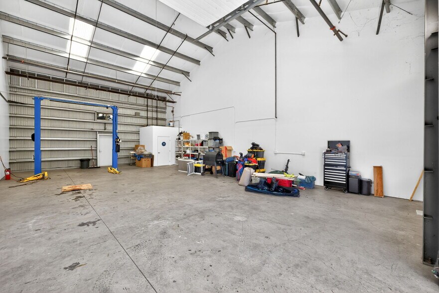 More Photos Of 1229 Grove St, Healdsburg Warehouse For Sale