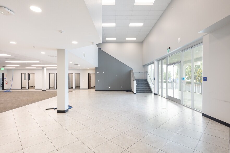 Primary Photo Of 1400-1420 S Manhattan Ave, Fullerton Distribution For Lease