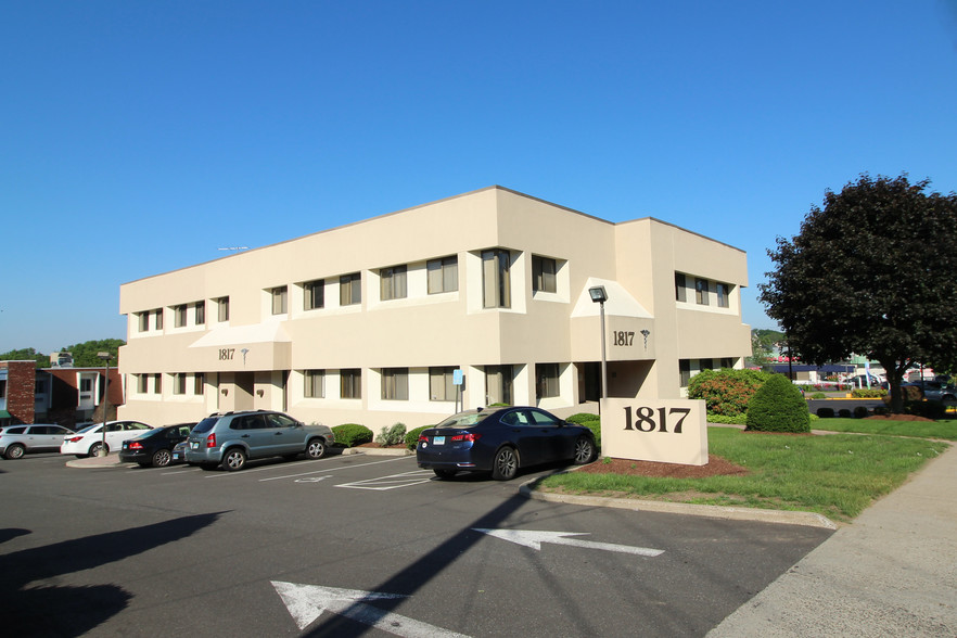 Primary Photo Of 1817 Black Rock Tpke, Fairfield Medical For Lease