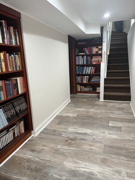 More Photos Of 156 N Ocean Ave, Patchogue Office For Sale