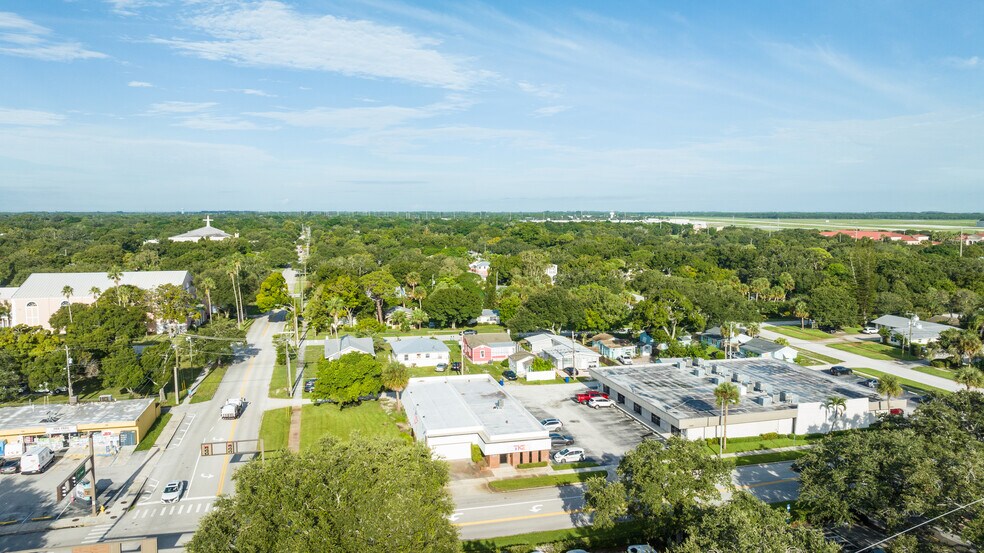 More Photos Of 2315 14th Ave, Vero Beach Medical For Sale
