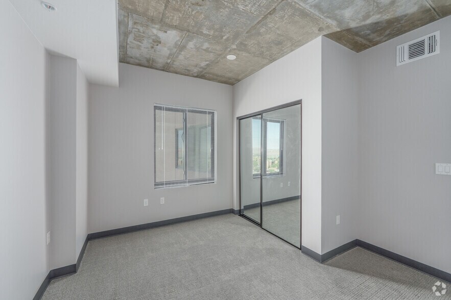 More Photos Of 215-219 S Water St, Henderson Apartments For Lease