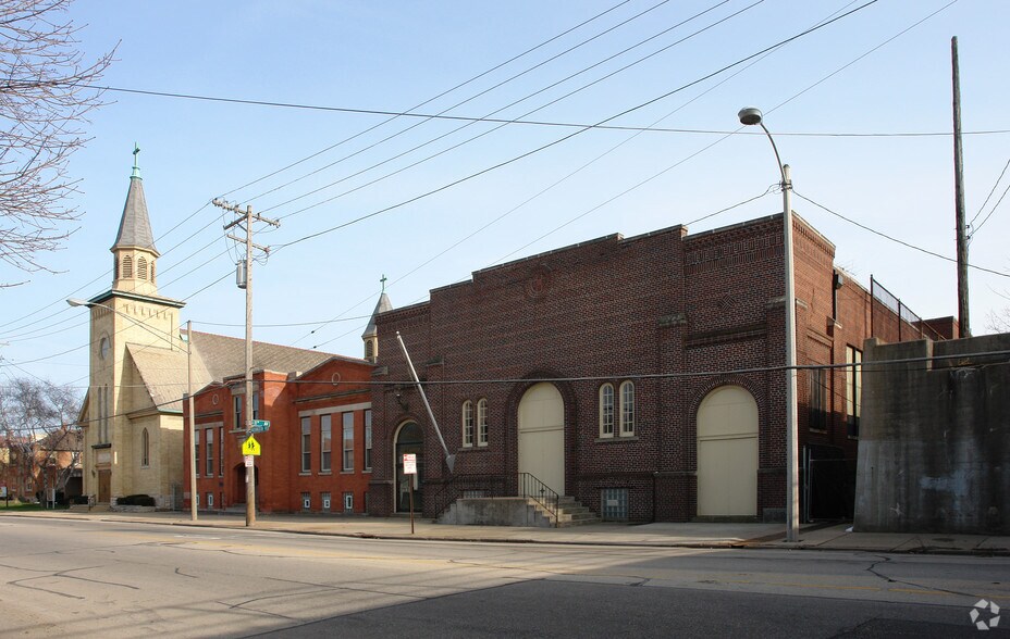 More Photos Of 935 Washington Rd, Kenosha Religious Facility For Sale
