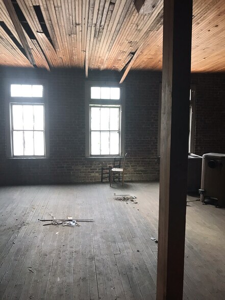 More Photos Of 114-120 Washington St, Williamston Storefront Retail Office For Sale