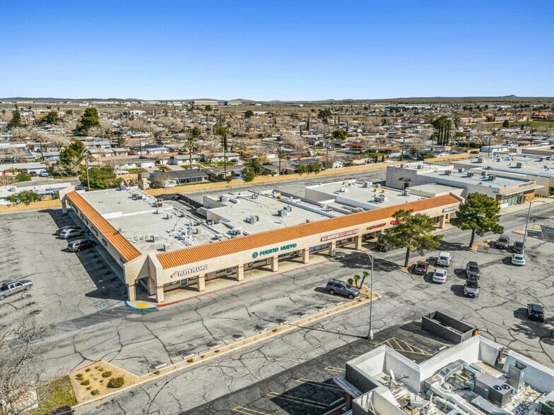 More Photos Of 2121 E Palmdale Blvd, Palmdale Unknown For Lease