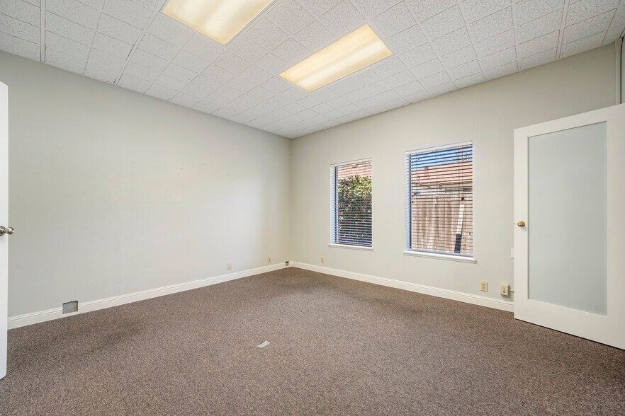 More Photos Of 2100 Tennessee St, Vallejo Office For Sale