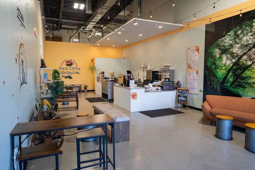 More Photos Of 2720 E Red Cliffs Dr, Saint George Unknown For Lease