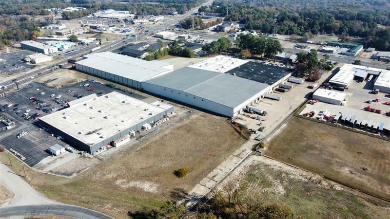 More Photos Of 3220 W Gentry Pky, Tyler Warehouse For Sale