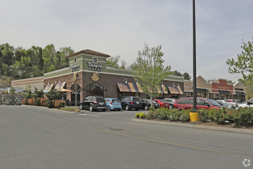 Primary Photo Of 1880 N Eastman Rd, Kingsport Storefront For Lease