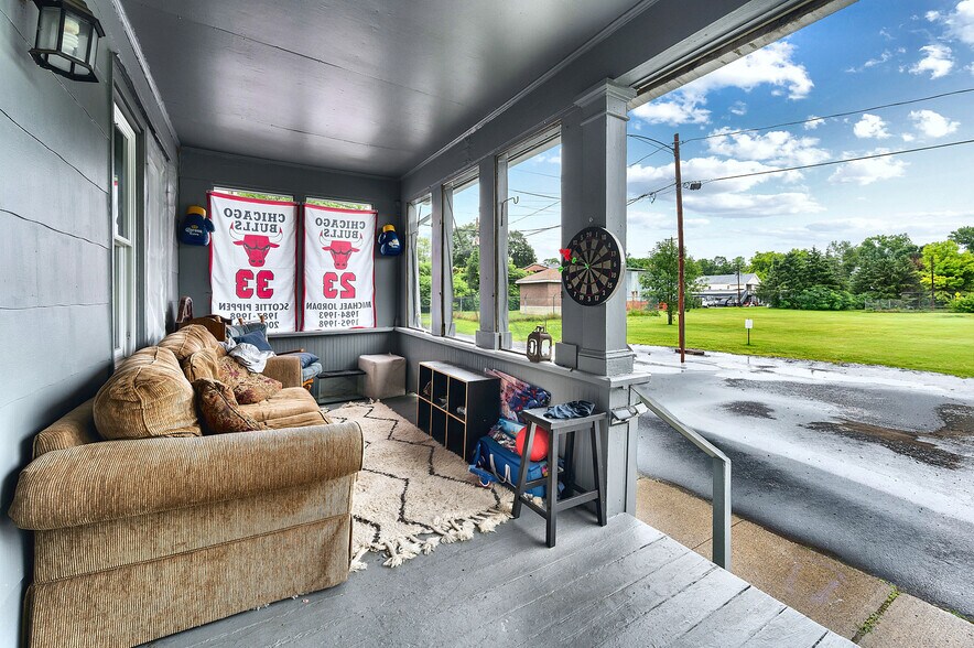 More Photos Of 6631 Park Pl, Hudson Multifamily For Sale