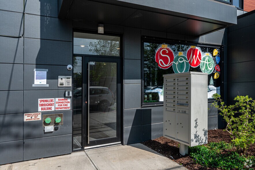 More Photos Of 362 Van Brunt St, Brooklyn Apartments For Sale