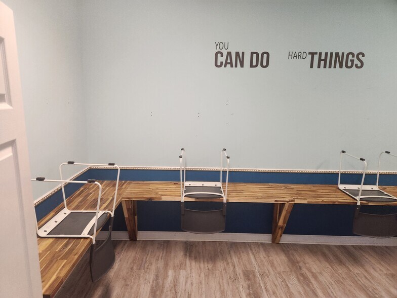 More Photos Of 5101 Dunlea Ct, Wilmington Storefront Retail Office For Lease