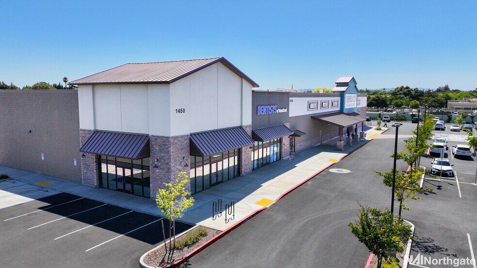 More Photos Of 1434-1454 E Main St, Woodland Unknown For Lease