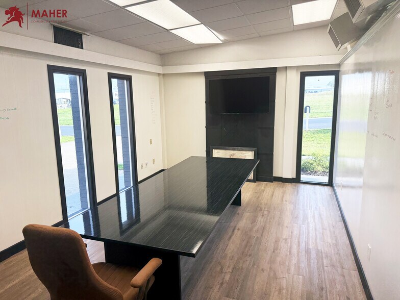 More Photos Of 2610 Calvert Dr, Columbia Industrial For Sale