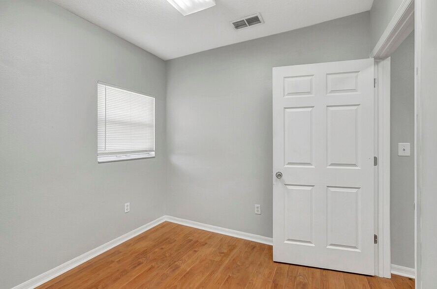 More Photos Of 28953 Wesley Chapel Blvd, Wesley Chapel Office For Lease