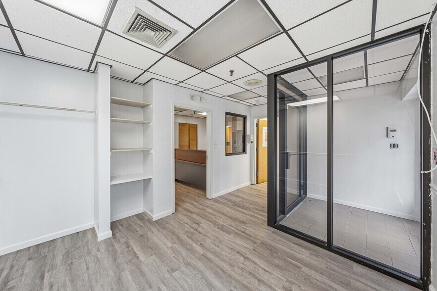 More Photos Of 422 Grand St, Hoboken Apartments For Sale