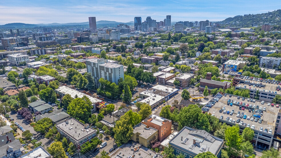 More Photos Of 1215 NW 21st Ave, Portland Apartments For Sale