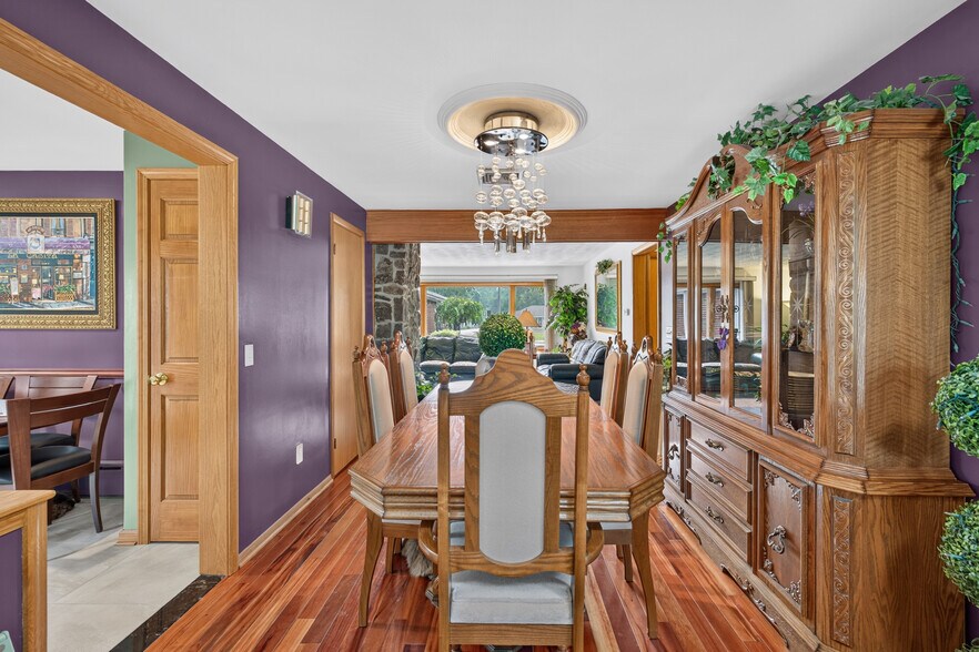 More Photos Of 3405 Orchard Park Rd, Orchard Park Office Residential For Sale