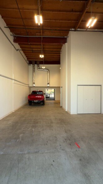 Primary Photo Of 330 Rancheros Dr, San Marcos Unknown For Lease