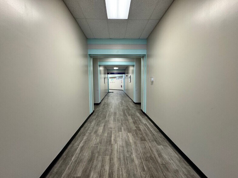 More Photos Of 6500 Fort Caroline Rd, Jacksonville Unknown For Lease