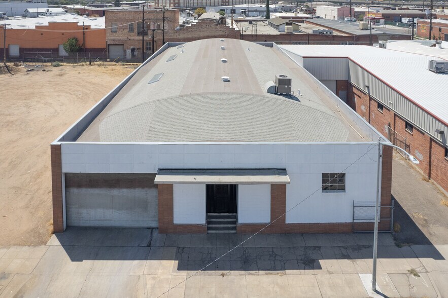 More Photos Of 135 Van Ness Ave, Fresno Warehouse For Lease